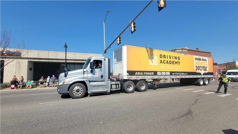 ​160 Driving Academy Kaskaskia Branch Location participated in Mt. Vernon Fall Festival Parade.