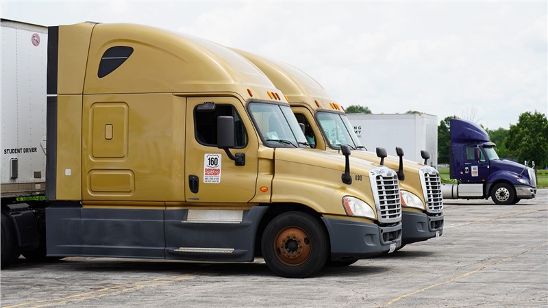 Why Now Is the Best Time to Start Your CDL Career: What the Industry’s “Capacity Purge” Means for New Drivers