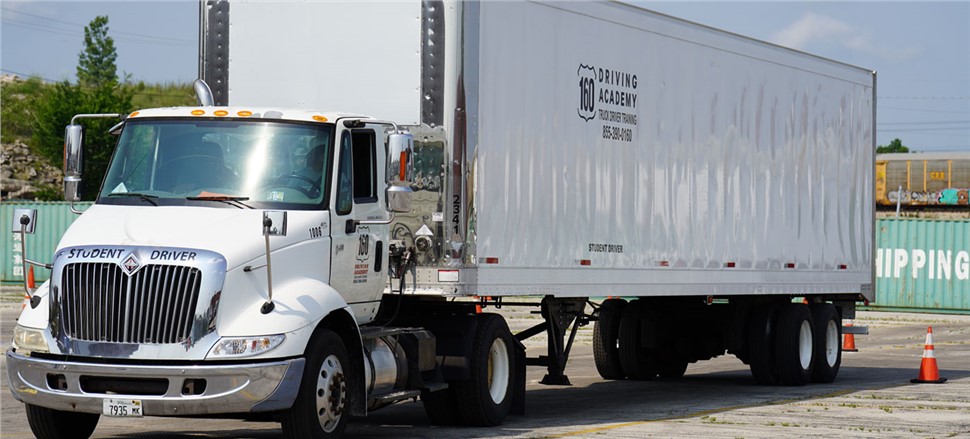 Accelerate Your Earnings with a CDL in just 4 Weeks!