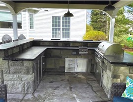 Outdoor Living Spaces - Entertainment Islands Photo 2