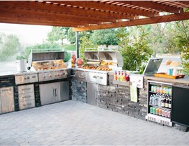 Outdoor Kitchens Photo 2