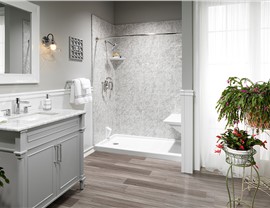 Bath & Shower Accessories - Shower Seats & Towel Bars Photo 3